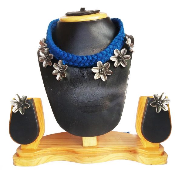 necklace choker