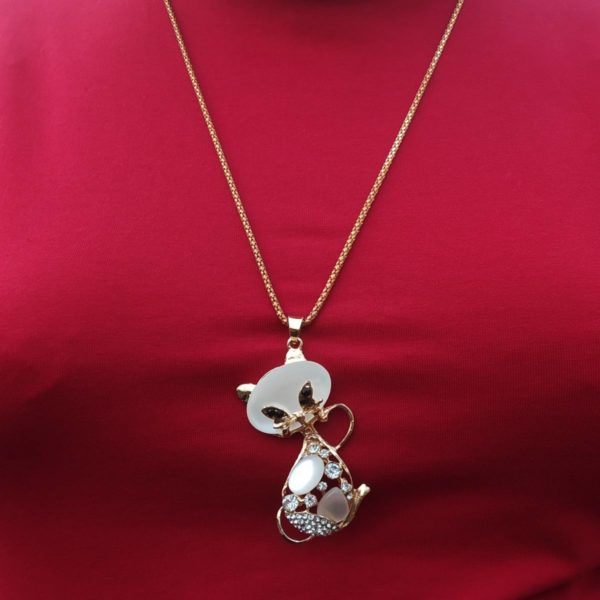 necklace cat
