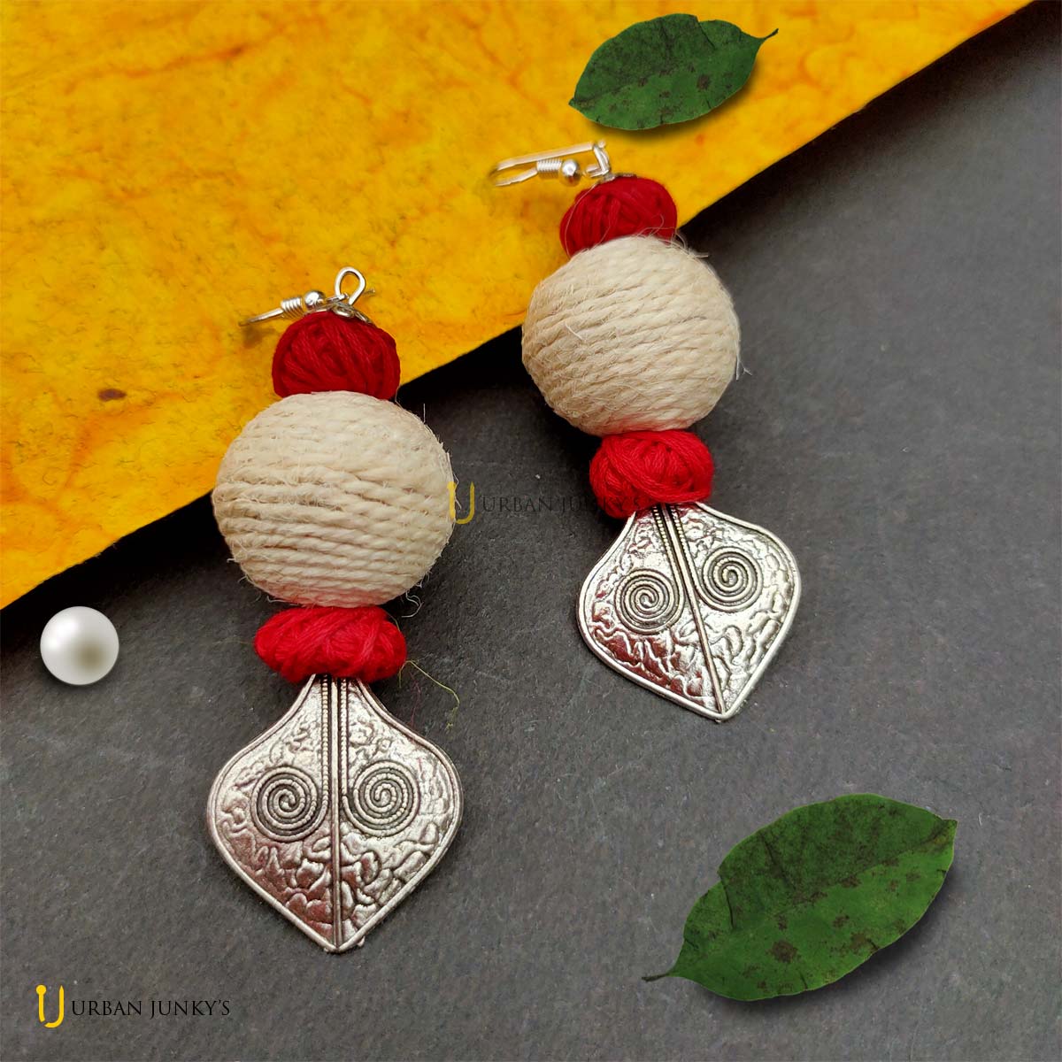Jute and oxidised earrings Jute and oxidised earrings