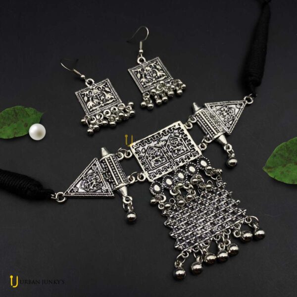 beautifull-oxidised-choker-set