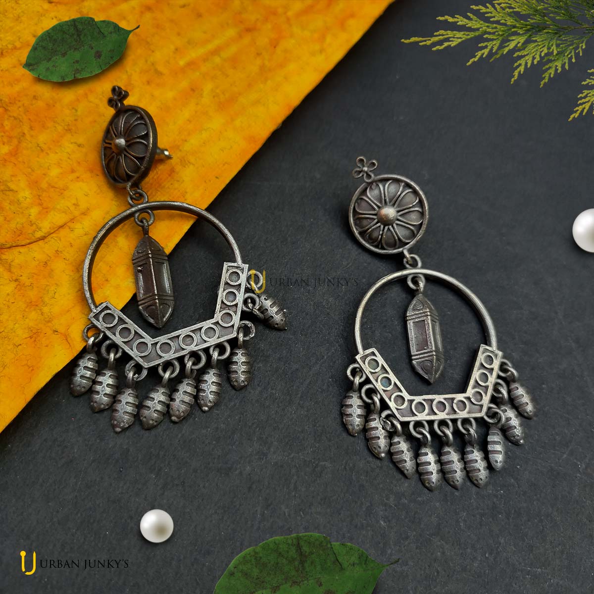 black-polish-earrings1 black-polish-earrings