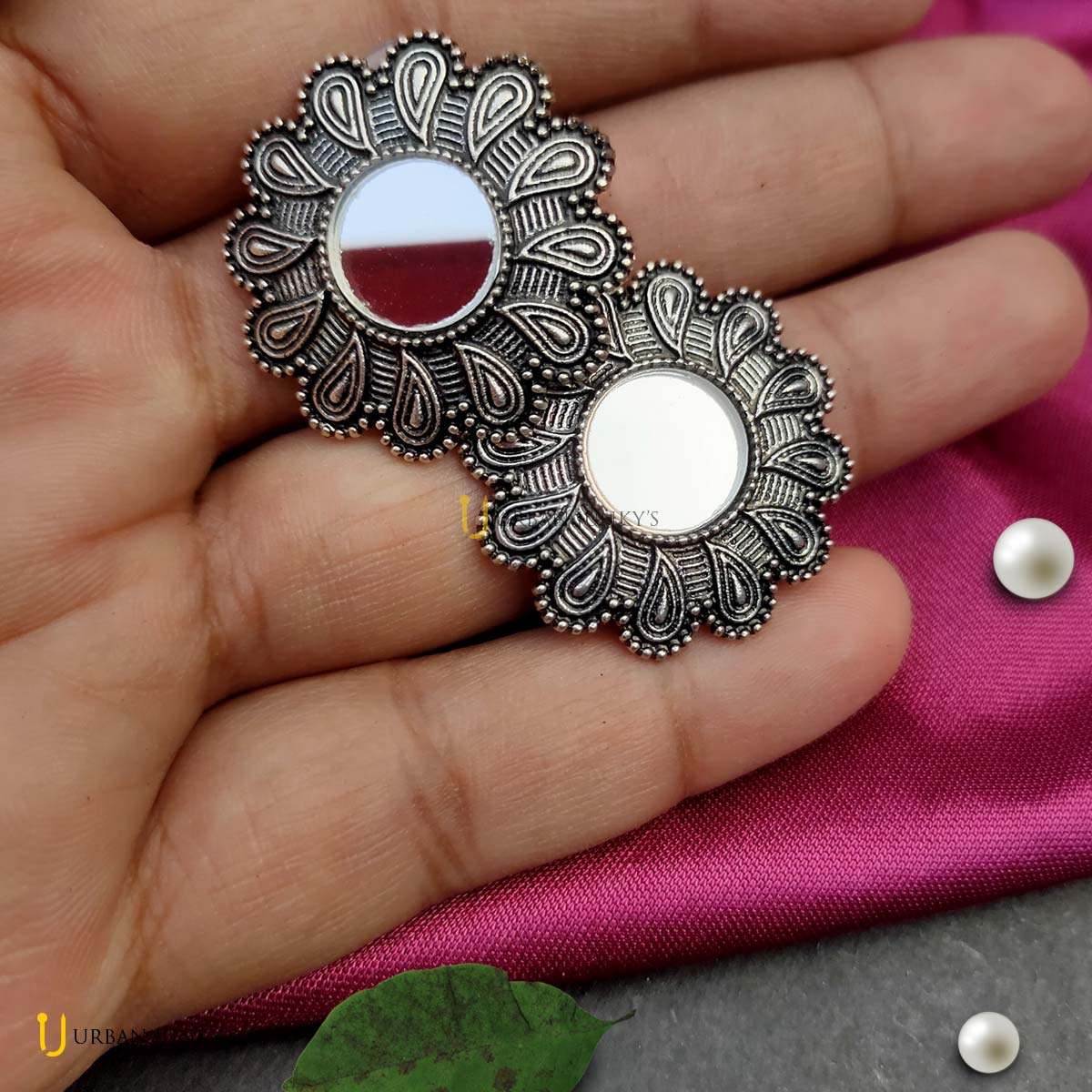 small-mirror-earrings1 small-mirror-earrings