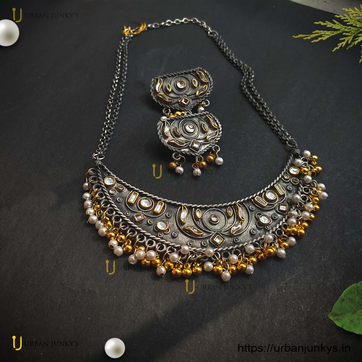 rani--set-on-blackpolish